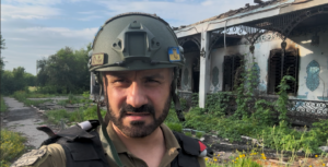 Giorgio Provinciali durante un reportage da Dobropillia, Donetsk, Ucraina @Giorgio Provinciali e Alla Perdei